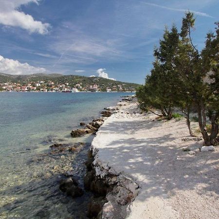 Apartmani Tamaris Vinišće エクステリア 写真