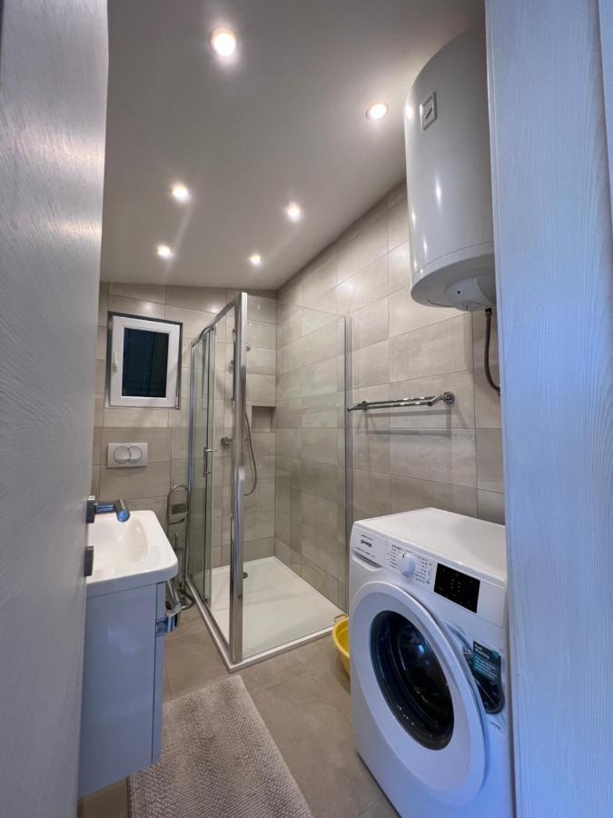 Apartmani Tamaris Vinišće エクステリア 写真
